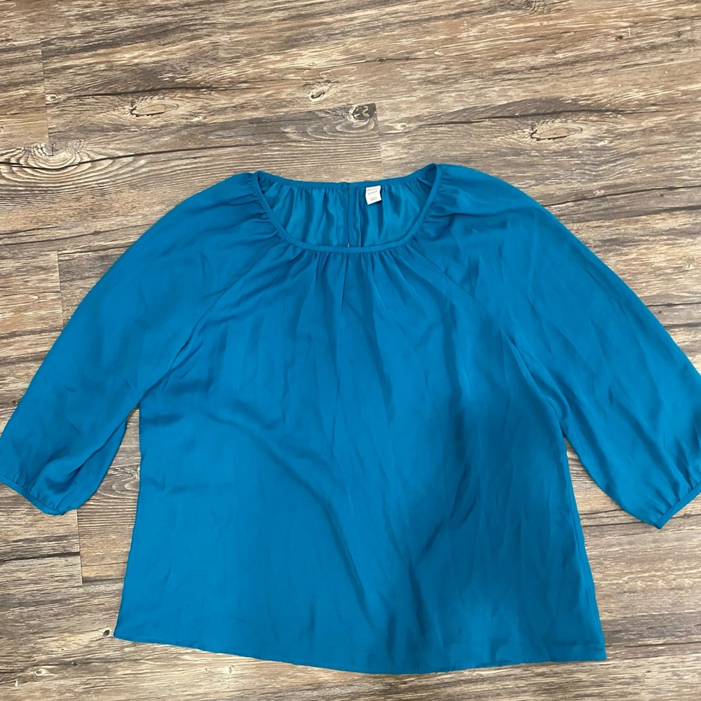Women’s blue long sleeve blouse / shirt